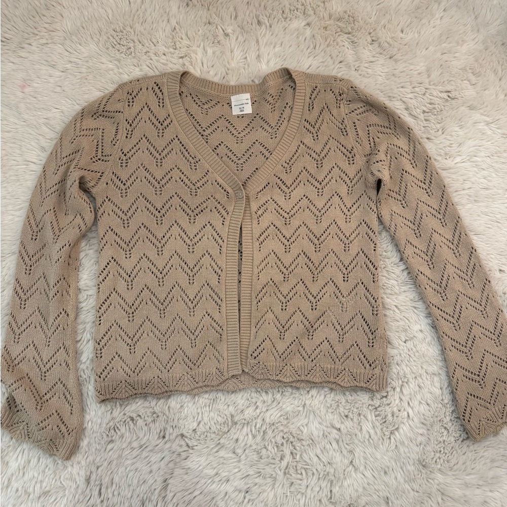 Details: Abercrombie Kids Sweater Knitted girls size 13/14 S Beige brown
